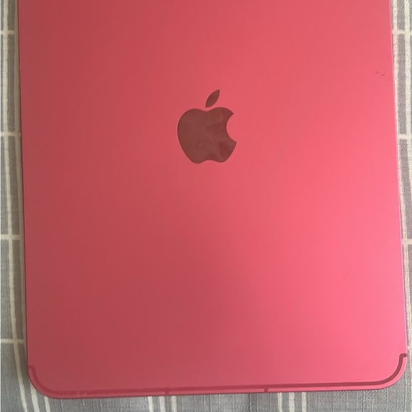Pink iPad - Picture 2 of 2